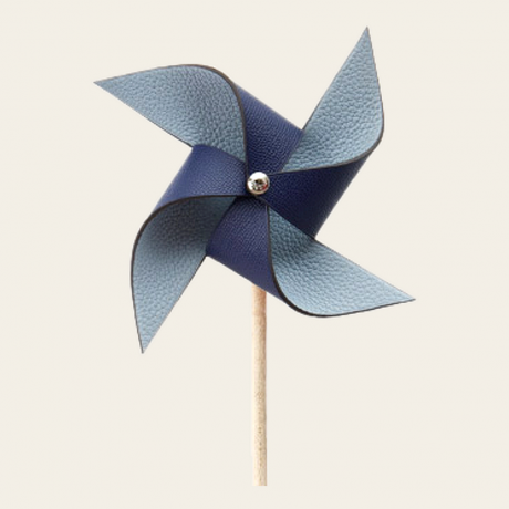 LEATHER   PINWHEEL. B6