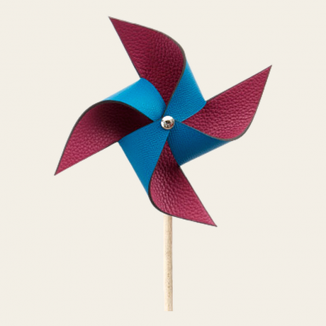 LEATHER    PINWHEEL. D2