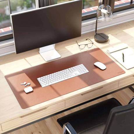 LEATHER DESK PAD.  90 X 45